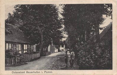 Ostseebad Bauerhufen / Chlopy Pommern Kinder auf Strasse Postkarte 1922