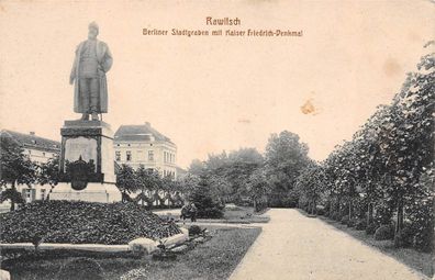 Rawitsch, Berliner Stadtgraben mit Kaiser Friedrich-Denkmal, Postkarte