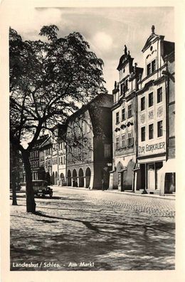 Landeshut Schlesien Auto am Markt und Eisenhandlung Fotokarte