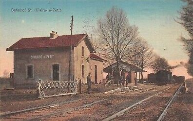 Bahnhof in Saint Hilaire-le-Petit Frankreich Patriotika Postkarte AK 1915