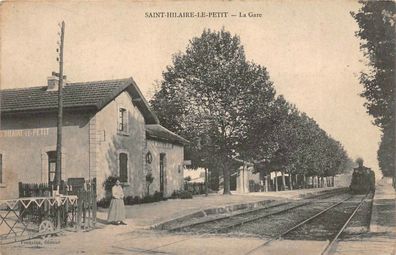 Saint-Hilaire-Le-Petit La Gare Postkarte AK