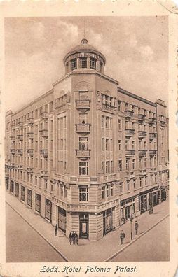 AK Lodz Männer am Hotel Polonia Palast Postkarte 1925