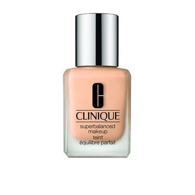 Natürliches, ebenmäßiges Finish - Clinique Superbalanced Makeup Vanilla