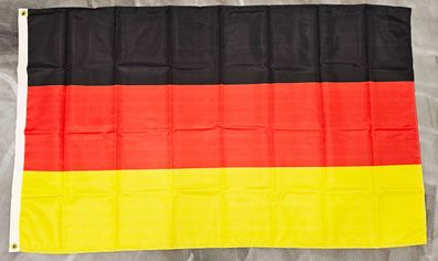 Fahne Flagge Deutschland WM EM mit Ösen - 90 x 150 cm