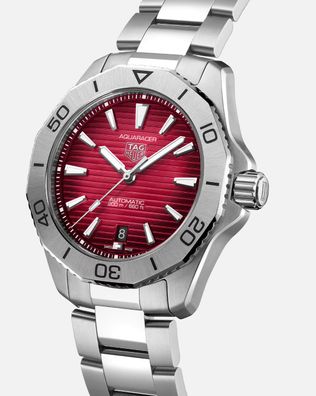 Tag Heuer - WBP2114. BA0627 - TAG Heuer Aquaracer Professional 200 Date