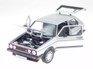 VW Golf 1 GTI Serie 2 1982 silber Modellauto 18039 Welly 1:18