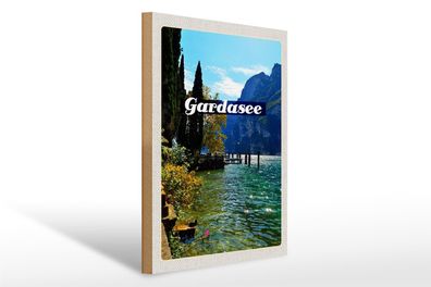 Holzschild Reise 30x40cm Gardasee Italien See Bäume Gebäude