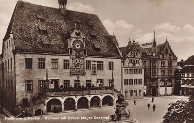 Rathaus mit Robert Mayer Denkmal Heilbronn Neckar Baden-Württemberg Postkarte AK