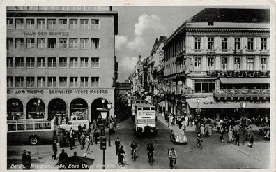 Berlin Friedrichstraße Ecke Unter den Linden Haus der Schweiz Postkarte AK 1941