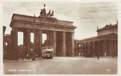 Berlin Brandenburger Tor Doppeldeckerbus Postkarte AK