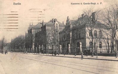 Berlin Kaserne 4. Garde-Regt. z. F. Feldpostkarte 1918