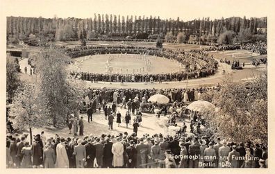 Sommerblumen am Funkturm Berlin 1942 Fotokarte