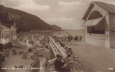 Sellin a. Rg. Strand a. d. Seebrücke Postkarte AK 1926