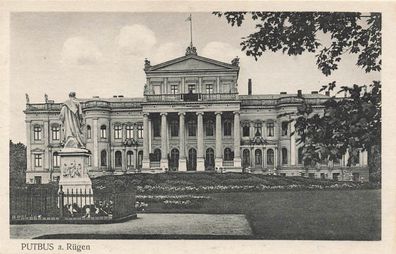 Vorderseite Schloss Putbus auf Rügen Mecklenburg-Vorpommern Postkarte AK