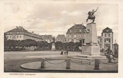 Blick auf Schlossplatz mit Denkmal Saarbrücken Saarland Postkarte AK 1915