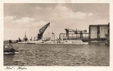 Blick auf den Hafen in Kiel Schleswig-Holstein Postkarte AK