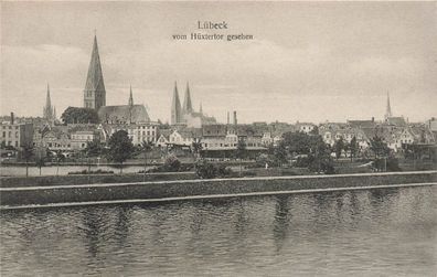 Blick vom Hüxtertor auf Lübeck Schleswig-Holstein Postkarte AK