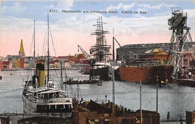 Kiel Hafenpartie mit Germania-Werft Schiffe im Bau Postkarte AK 1928