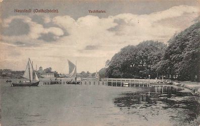 Neustadt (Ostholstein) Yachthafen Postkarte AK