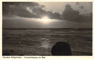 Ostseebad Heiligenhafen Sonnenuntergang am Meer Postkarte AK