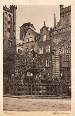 Danzig Neptunsbrunnen Postkarte AK