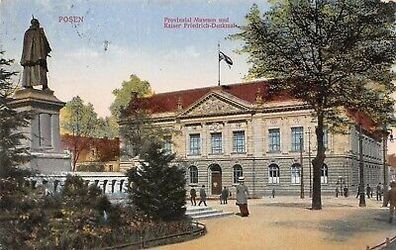 AK Posen Frau am Museum und Kaiser Friedrich Denkmal 1916