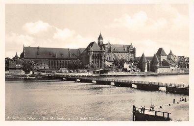 Marienburg/Wpr. Die Marienburg und Schiffsbrücke AK