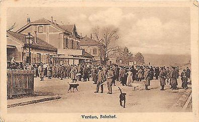 Verdun Bahnhof deutsche Soldaten am Kiosk Westfront Frankreich 1917