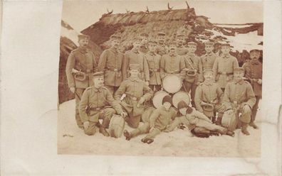 Foto Musiker mit Trommel und Signalhorn Militärkapelle Rumänien