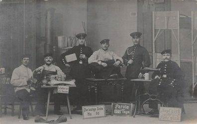 Foto Soldaten des Gebäcktross Schneider und Schuster mit Pickelhaube Stuttgart