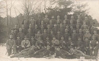 Fotokarte 1. WK Gruppenfoto Soldaten mit Pickelhaube 100 in Kobelnitz