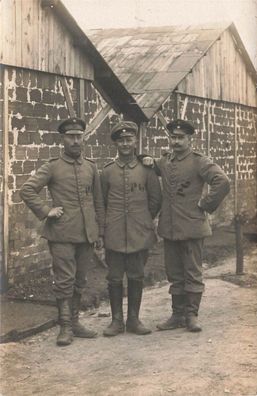 Fotokarte 1. WK deutsche Soldaten in Gefangenschaft Uniform PG