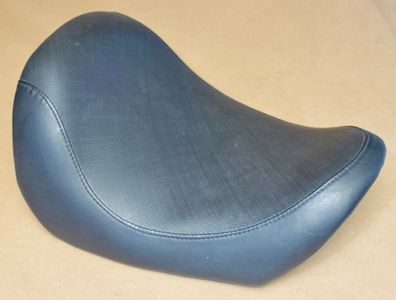 Sitz Sitzbank Sattel Seat Saddle Harley Davidson V-Rod VRSCAW WIDE TIRE