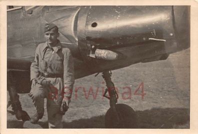 Pilot am Schul - Flugzeug Arado Ar 96