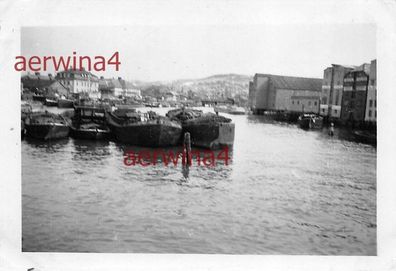 Schiffe im Hafen von Trondheim Norwegen