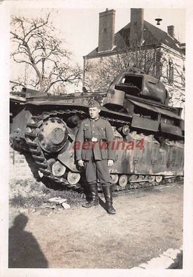 Franz. Panzer Renault Char D2 Guise Frankreich