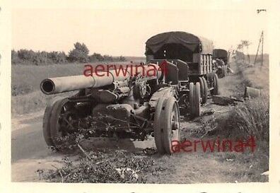 Franz. Geschütz mit LKW Zugmaschine Arras Frankreich