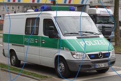 Foto Polizei Mülheim Ruhr Gefangenenkraftwagen Mercedes 2017 (20 x 15 cm)