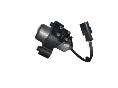 Original Mercedes Benz SLK R170 Unterdruckpumpe A1704300032