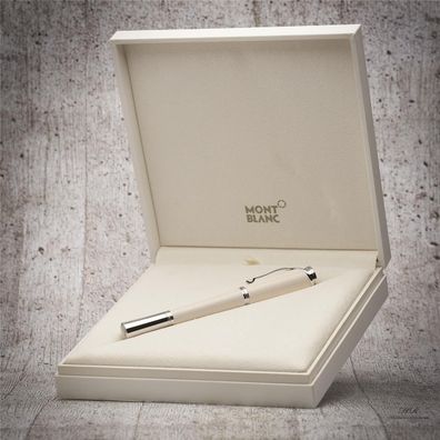 Montblanc Muses Princess Grace de Monaco Ivory Color Fountain Pen ID 111752 OVP