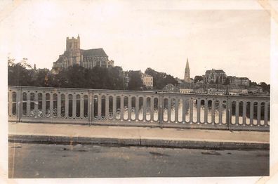 Brücke Yonne mit Kathedrale in Auxerre Frankreich