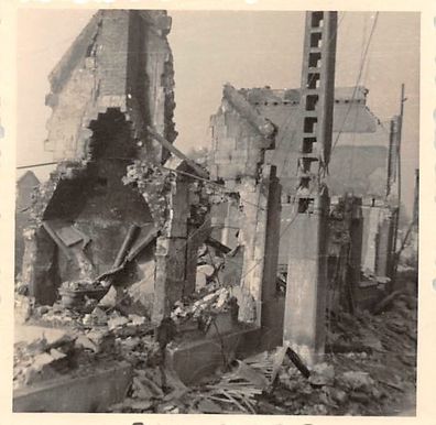 Bombenangriff zerstörte Haus St. Quentin Frankreich