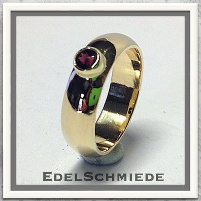 massiver Goldring 585 GG mit rotem Granat # 54