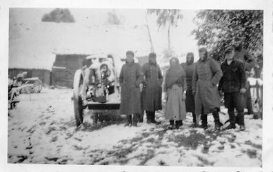 Soldaten mit Quartier Leute am Geschütz Niederweiler Eifel