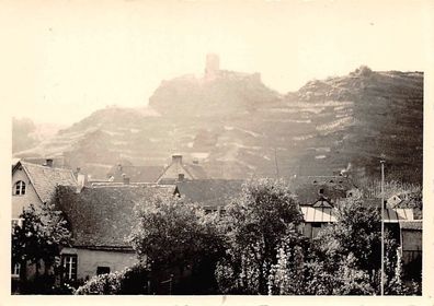 Burg Mettrnich Weinhängen in Moseltal Westwall