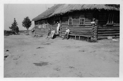 nackte Soldaten Hütte in Spirowo Russland