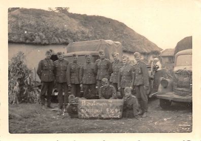 Deutsche Soldaten Bautrupp 7 vor LKW Ostfront