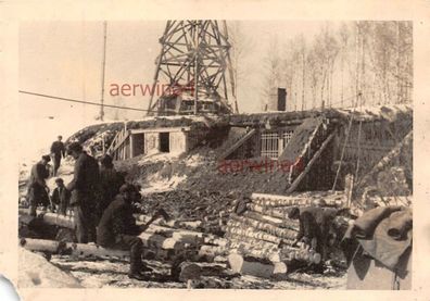 Russen bauen Bunker am Aussichtsturm Kromani Lettland Ostf