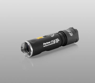 Armytek Partner C1 Pro v3 / XP-L Warmweiß / 605 lm / TIR 20°:80° / 1xCR123A or