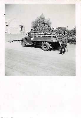 deutche Soldaten auf LKW bei Vendresse Frankreich